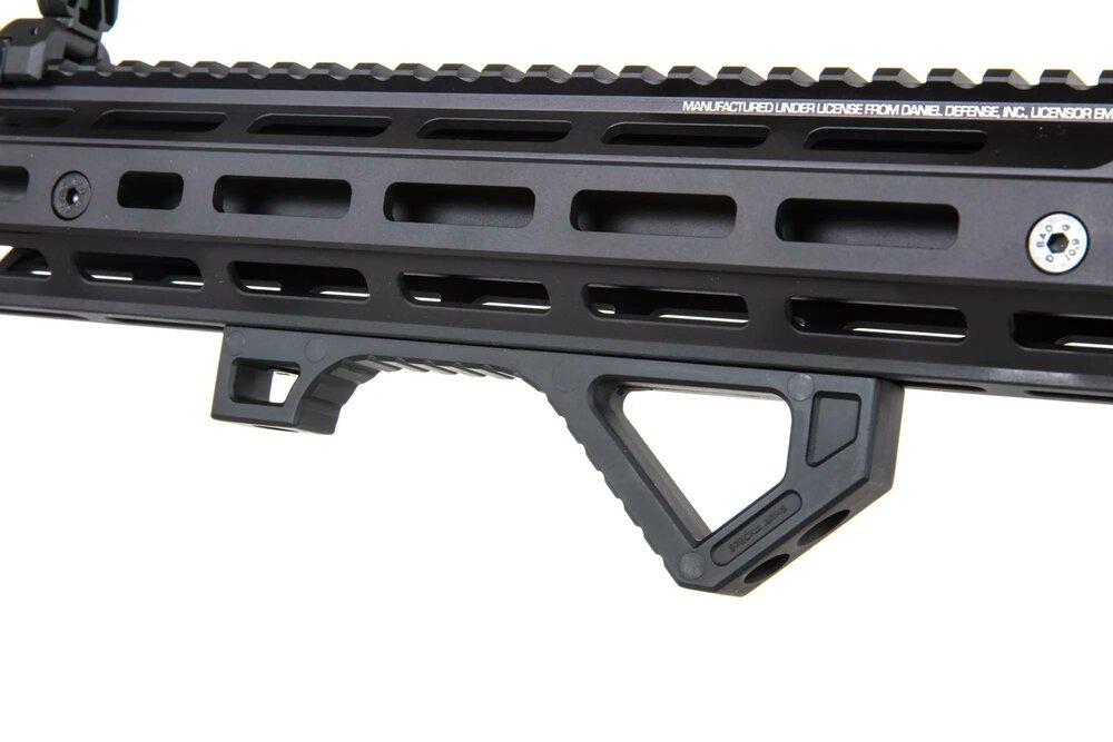 Specna Arms Daniel Defense&reg; RIS III 12.5&#039;&#039; SA-P28 Prime&trade; Aster II ETU carbine with brushless motor Black