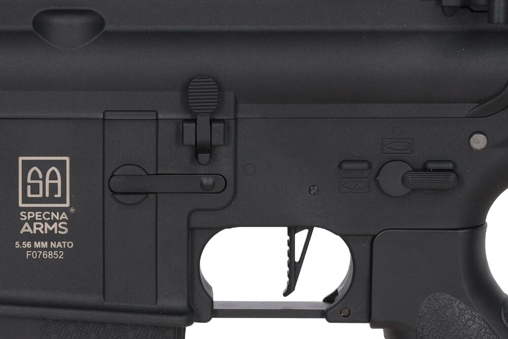 SPECNA ARMS  Gen.2 HAL1&trade; Easy Entry Box Kit with charger and battery pack 1